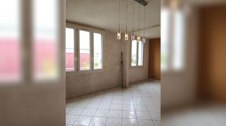 Ma-Cabane - Vente Appartement Saint-Jean-de-la-Ruelle, 65 m²