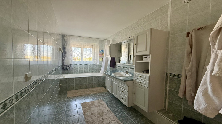 Ma-Cabane - Vente Appartement Saint-Jean-de-la-Ruelle, 92 m²