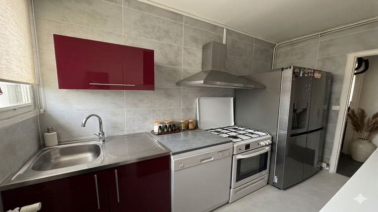 Ma-Cabane - Vente Appartement SAINT-JEAN-DE-LA-RUELLE, 52 m²