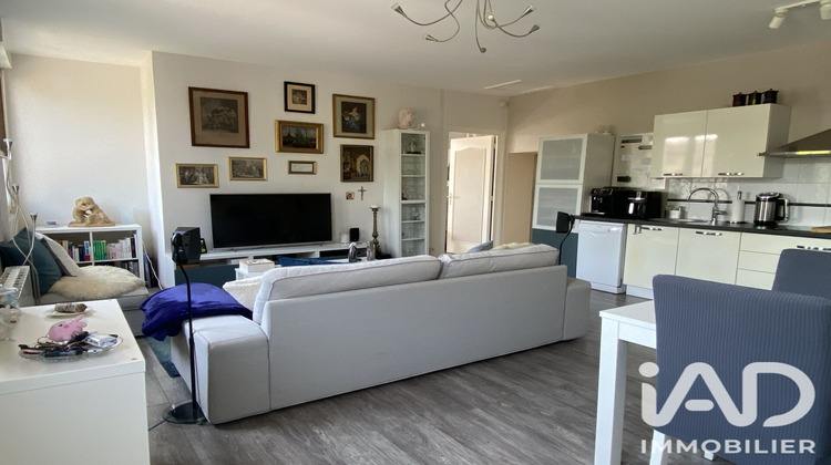 Ma-Cabane - Vente Appartement Saint-Jean-de-la-Ruelle, 54 m²