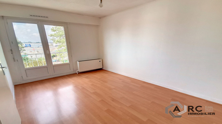 Ma-Cabane - Vente Appartement SAINT-JEAN-DE-LA-RUELLE, 70 m²