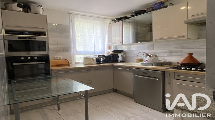 Ma-Cabane - Vente Appartement Saint-Jean-de-la-Ruelle, 90 m²