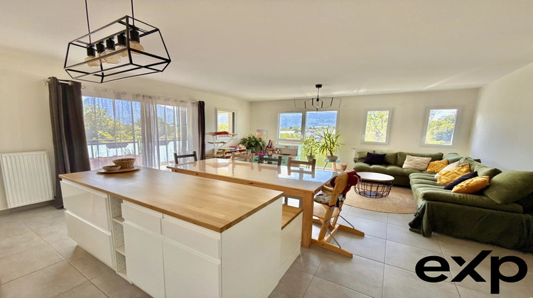 Ma-Cabane - Vente Appartement Saint-Jeoire-Prieuré, 91 m²