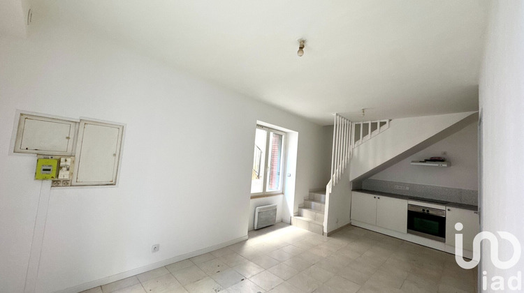 Ma-Cabane - Vente Appartement Saint-Julien-de-Peyrolas, 79 m²