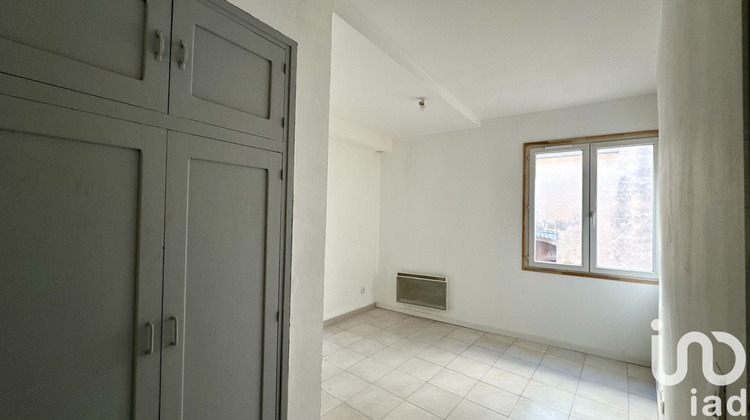 Ma-Cabane - Vente Appartement Saint-Julien-de-Peyrolas, 79 m²