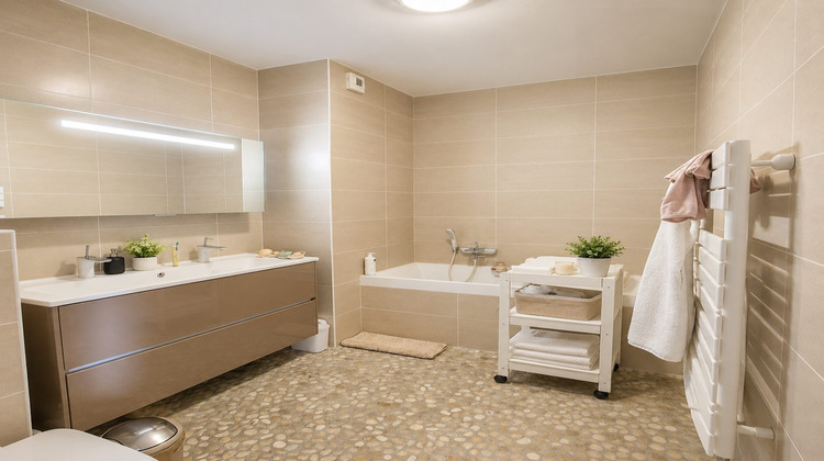 Ma-Cabane - Vente Appartement Saint-Julien-en-Genevois, 97 m²