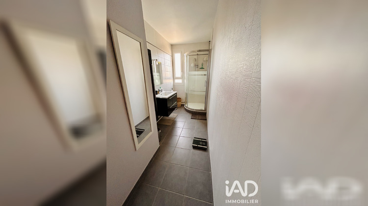 Ma-Cabane - Vente Appartement Saint-Julien-les-Villas, 65 m²