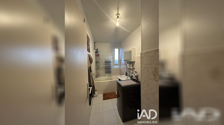 Ma-Cabane - Vente Appartement Saint-Julien-les-Villas, 46 m²