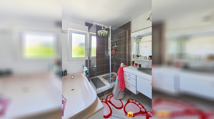 Ma-Cabane - Vente Appartement Saint-Junien, 75 m²