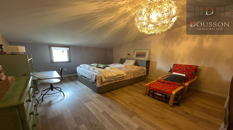 Ma-Cabane - Vente Appartement Saint-Laurent-d'Aigouze, 120 m²