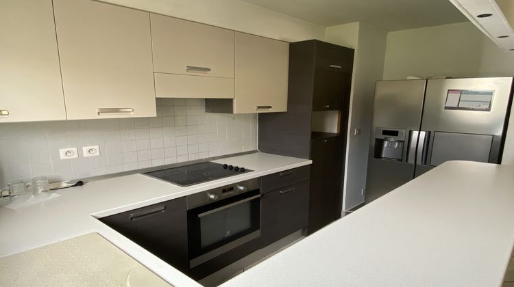 Ma-Cabane - Vente Appartement SAINT LAURENT DU VAR, 79 m²