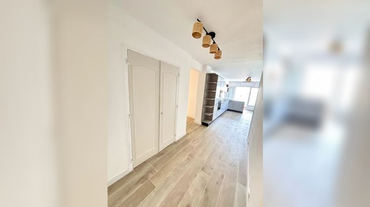 Ma-Cabane - Vente Appartement Saint-Laurent-du-Var, 113 m²