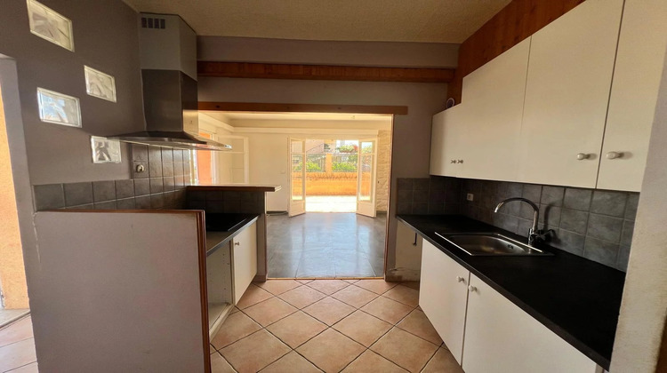 Ma-Cabane - Vente Appartement Saint-Laurent-du-Var, 93 m²