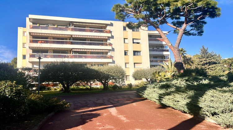 Ma-Cabane - Vente Appartement SAINT-LAURENT-DU-VAR, 99 m²