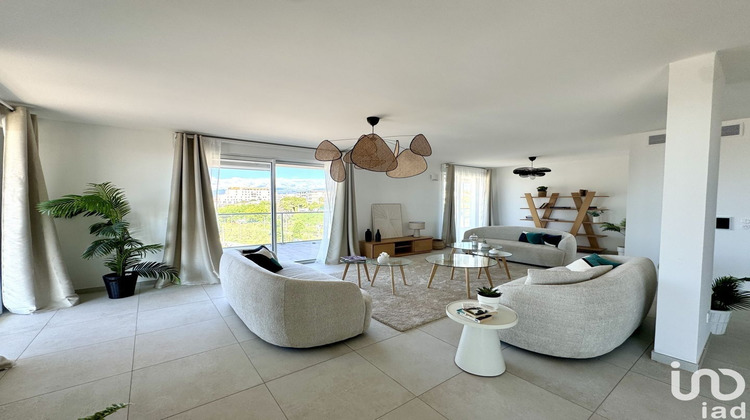 Ma-Cabane - Vente Appartement Saint-Laurent-du-Var, 139 m²