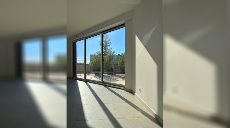 Ma-Cabane - Vente Appartement Saint-Laurent-du-Var, 133 m²