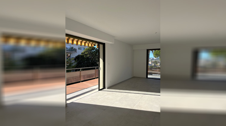 Ma-Cabane - Vente Appartement Saint-Laurent-du-Var, 133 m²