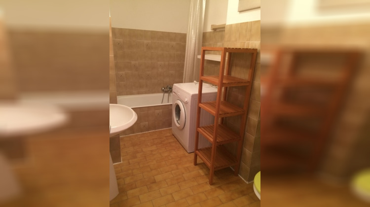 Ma-Cabane - Vente Appartement SAINT-LAURENT-DU-VAR, 28 m²