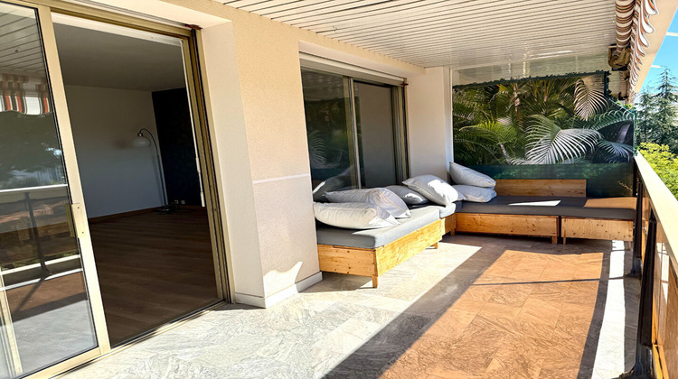 Ma-Cabane - Vente Appartement SAINT-LAURENT-DU-VAR, 60 m²