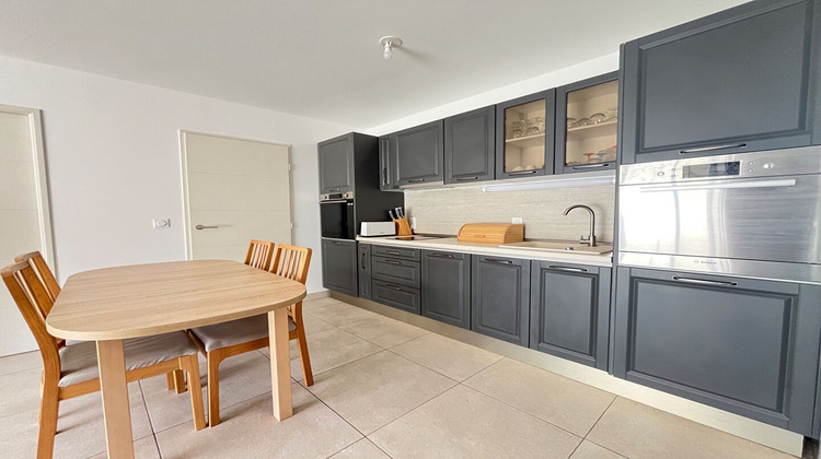 Ma-Cabane - Vente Appartement SAINT-LAURENT-DU-VAR, 81 m²