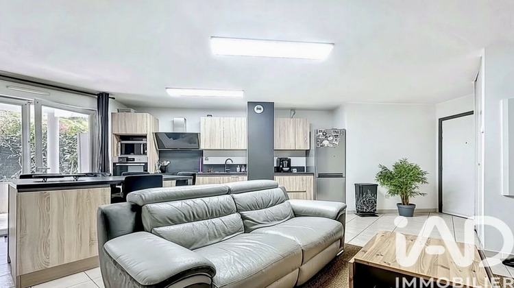 Ma-Cabane - Vente Appartement Saint-Laurent-du-Var, 59 m²