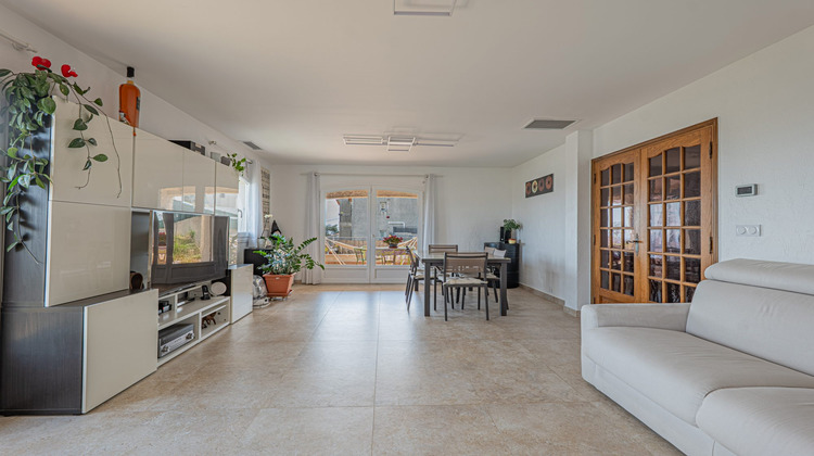 Ma-Cabane - Vente Appartement Saint-Laurent-du-Var, 165 m²