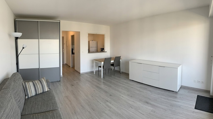 Ma-Cabane - Vente Appartement SAINT-LAURENT-DU-VAR, 30 m²