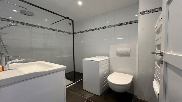 Ma-Cabane - Vente Appartement SAINT-LAURENT-DU-VAR, 30 m²
