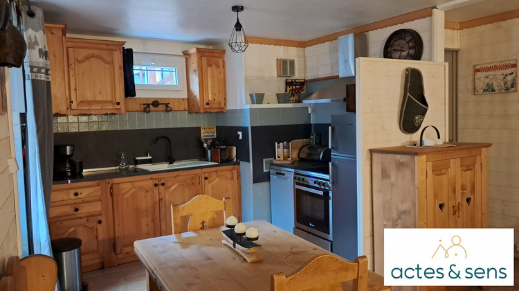 Ma-Cabane - Vente Appartement Saint-Martin-d'Arc, 83 m²