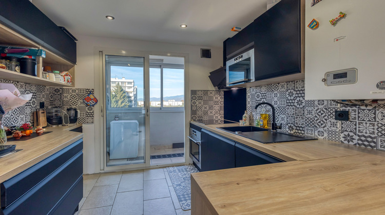 Ma-Cabane - Vente Appartement Saint-Martin-d'Hères, 60 m²