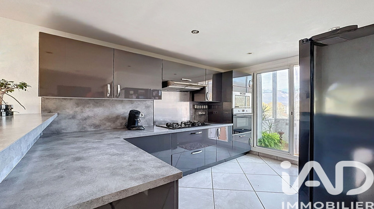 Ma-Cabane - Vente Appartement Saint-Martin-d'Hères, 52 m²