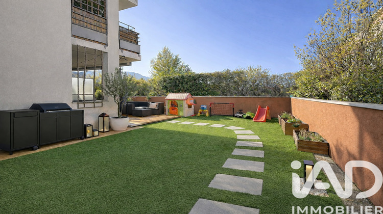 Ma-Cabane - Vente Appartement Saint-Martin-d'Hères, 79 m²
