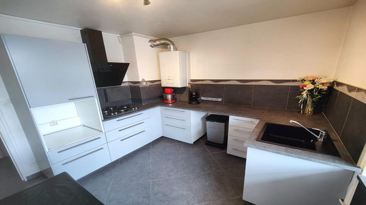 Ma-Cabane - Vente Appartement SAINT MARTIN D HERES, 71 m²