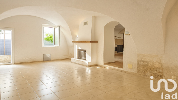 Ma-Cabane - Vente Appartement Saint-Martin-de-la-Brasque, 89 m²