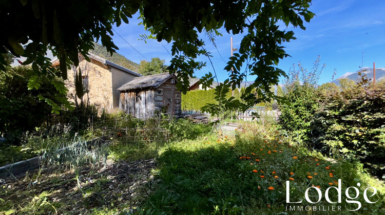 Ma-Cabane - Vente Appartement Saint-Martin-de-Queyrières, 82 m²