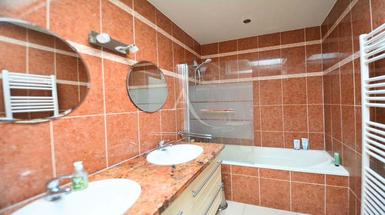 Ma-Cabane - Vente Appartement SAINT-MAUR-DES-FOSSES, 146 m²