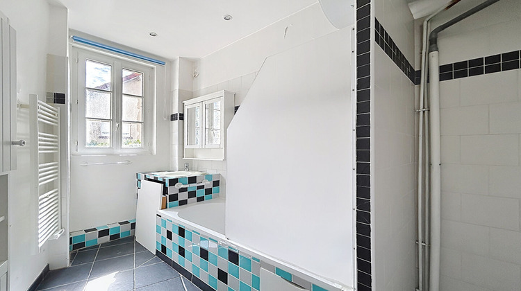 Ma-Cabane - Vente Appartement SAINT-MAUR-DES-FOSSES, 50 m²
