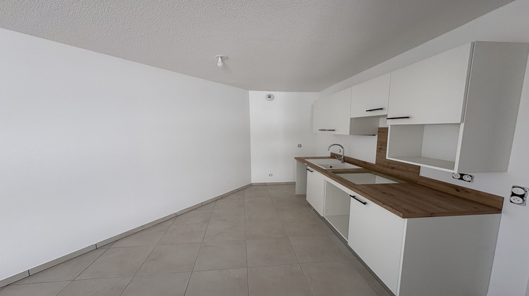 Ma-Cabane - Vente Appartement Saint-Médard-en-Jalles, 69 m²