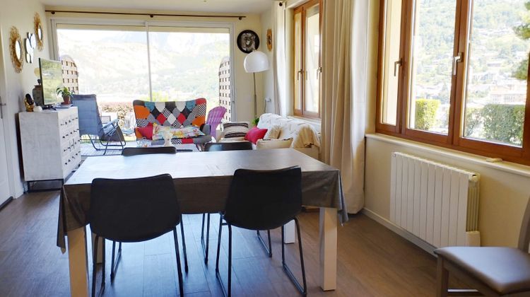 Ma-Cabane - Vente Appartement Saint-Michel-de-Maurienne, 71 m²