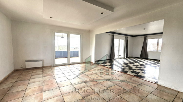 Ma-Cabane - Vente Appartement Saint-Mitre-les-Remparts, 115 m²