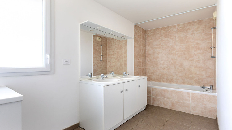 Ma-Cabane - Vente Appartement SAINT-NAZAIRE, 109 m²