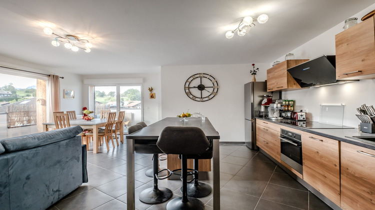Ma-Cabane - Vente Appartement Saint-Paul-en-Chablais, 83 m²