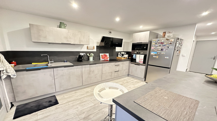 Ma-Cabane - Vente Appartement Saint-Paul-en-Jarez, 71 m²