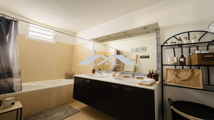 Ma-Cabane - Vente Appartement SAINT PIERRE, 70 m²