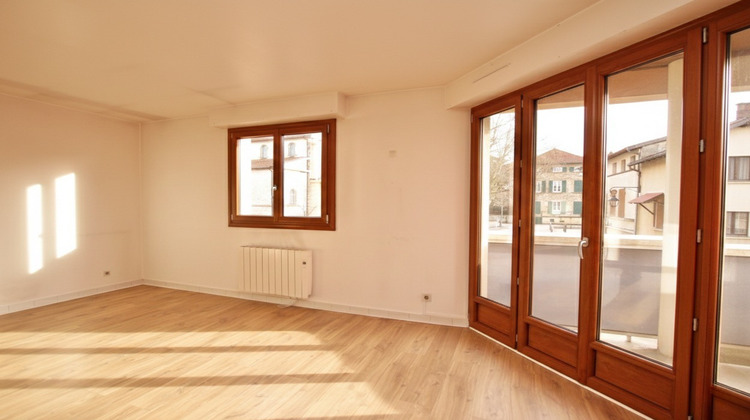 Ma-Cabane - Vente Appartement SAINT-PIERRE-DE-CHANDIEU, 79 m²