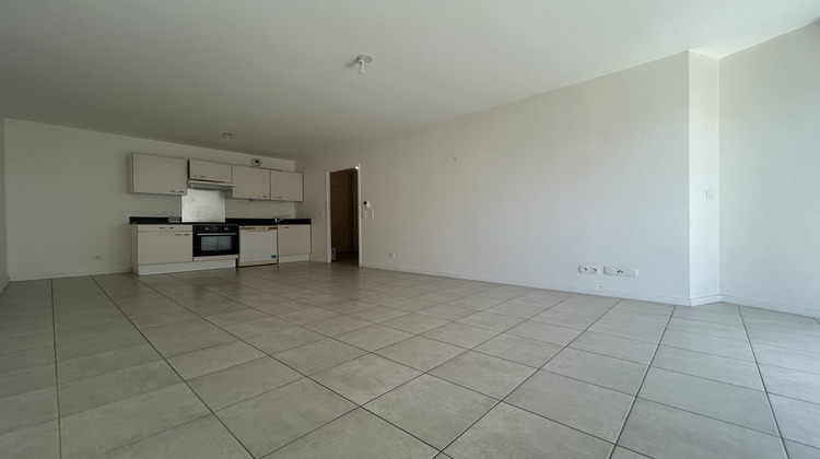 Ma-Cabane - Vente Appartement Saint-Pierre-du-Perray, 60 m²