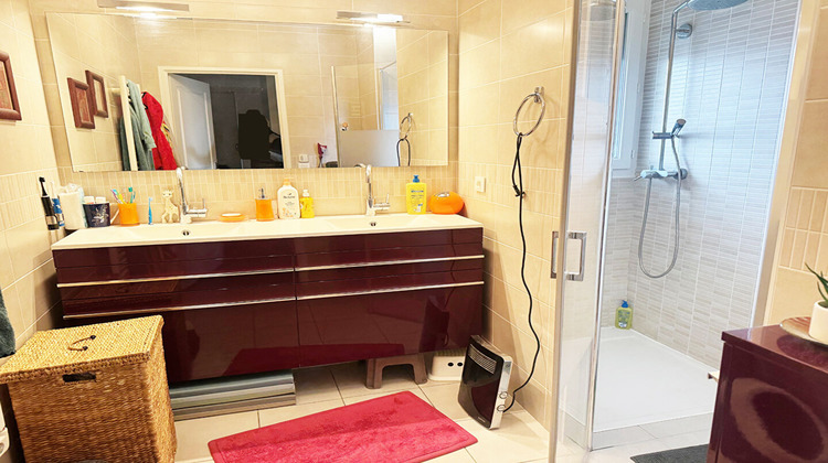 Ma-Cabane - Vente Appartement SAINT-PIERRE-EN-FAUCIGNY, 80 m²