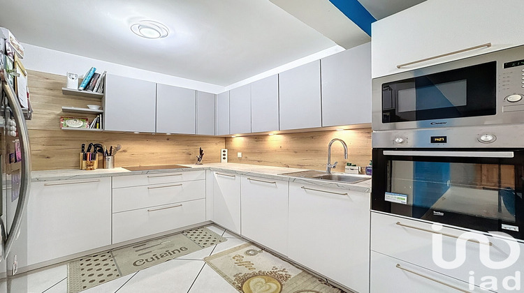 Ma-Cabane - Vente Appartement Saint-Pierre-en-Faucigny, 103 m²