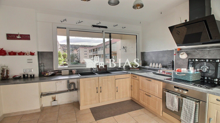 Ma-Cabane - Vente Appartement Saint-Pierre-lès-Elbeuf, 80 m²