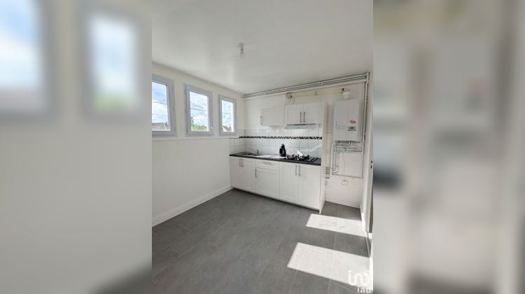 Ma-Cabane - Vente Appartement Saint-Pierre-Lès-Nemours, 63 m²